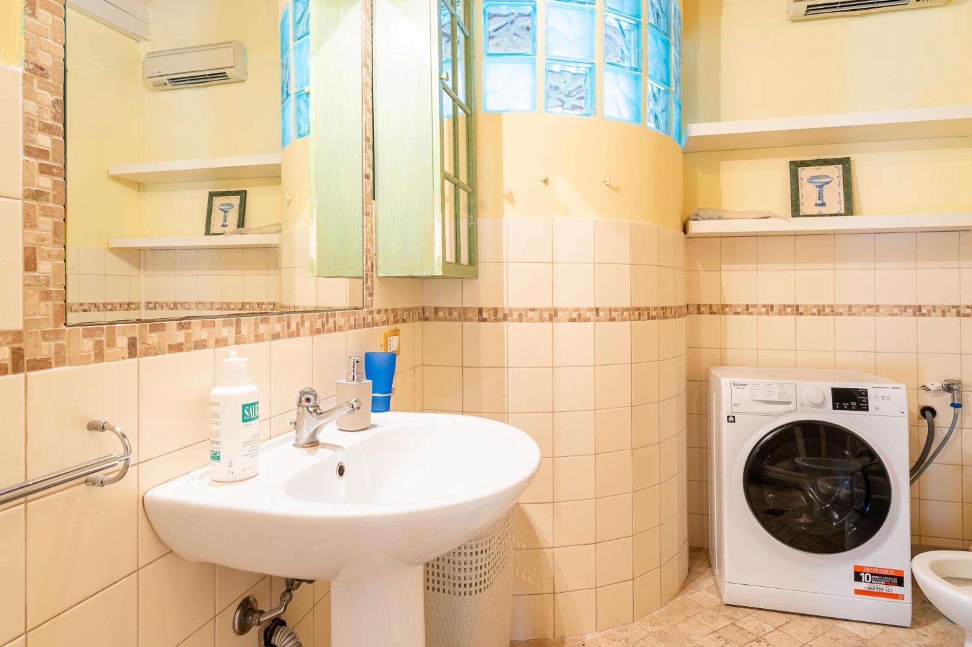Livorno Yellow Apartament Near The Sea Εξωτερικό φωτογραφία